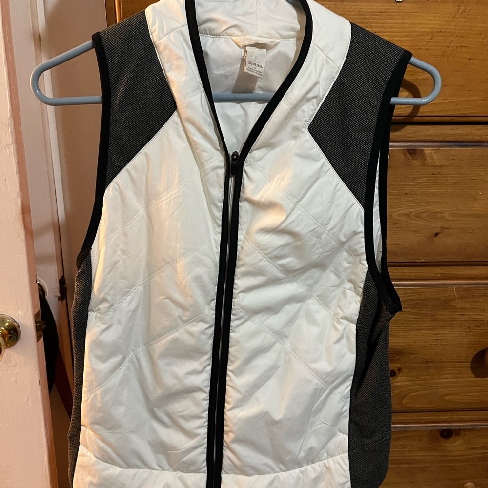 Prana vest size S